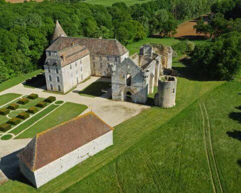abbaye-royale-de-la-reau